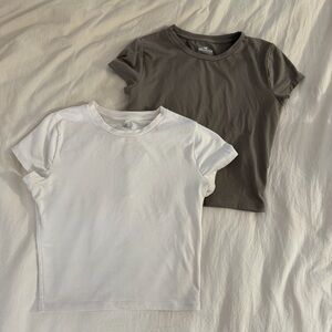 Hollister baby tee white and taupe